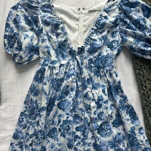 Abercrombie puff sleeve dress